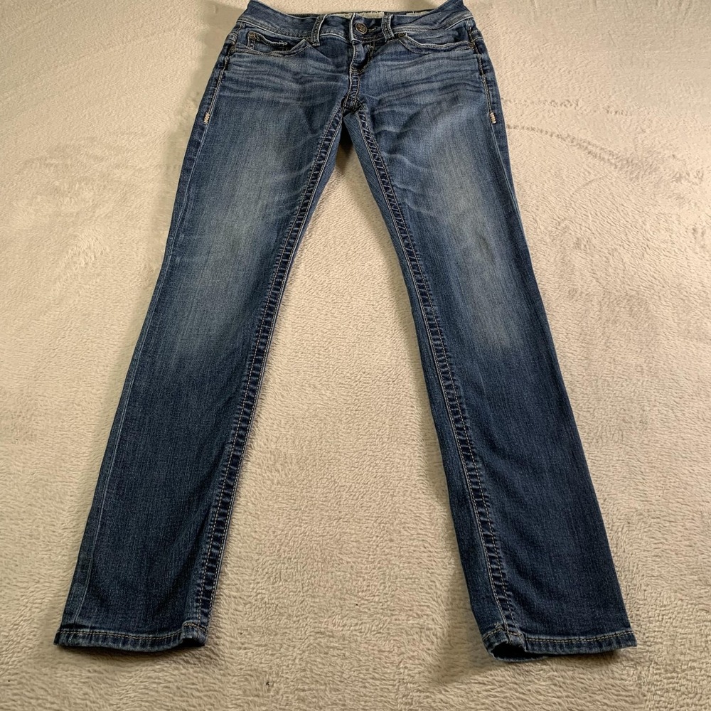BKE Culture Jeans Womens 26R Blue Medium Wash Low Rise Straight Embroidered